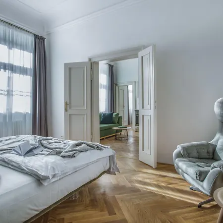 Lazenska N4 Lägenhetshotell Prag