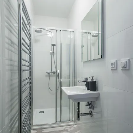 Lazenska N4 Apartmanhotel Prága