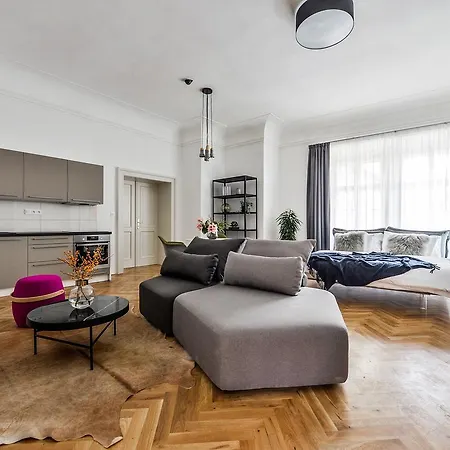 Lazenska N4 Appart hôtel 4*