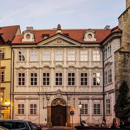 Lazenska N4 Prague
