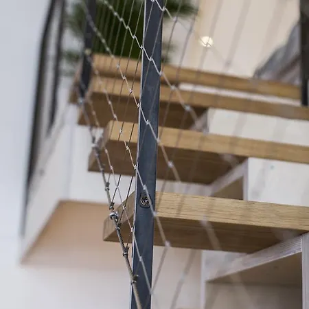 Lazenska N4 布拉格