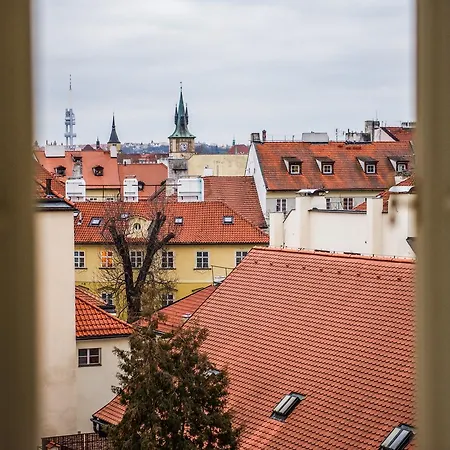 Lazenska N4 4* Prague
