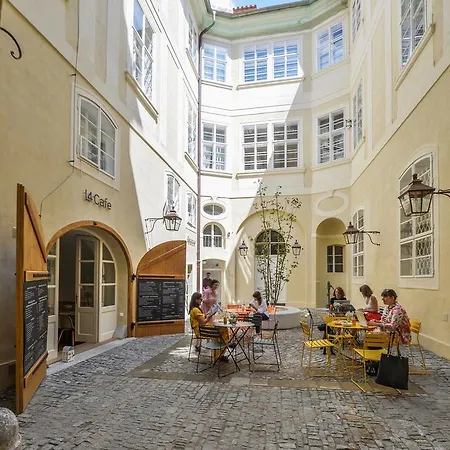 Lazenska N4 Hotel apartamentowy